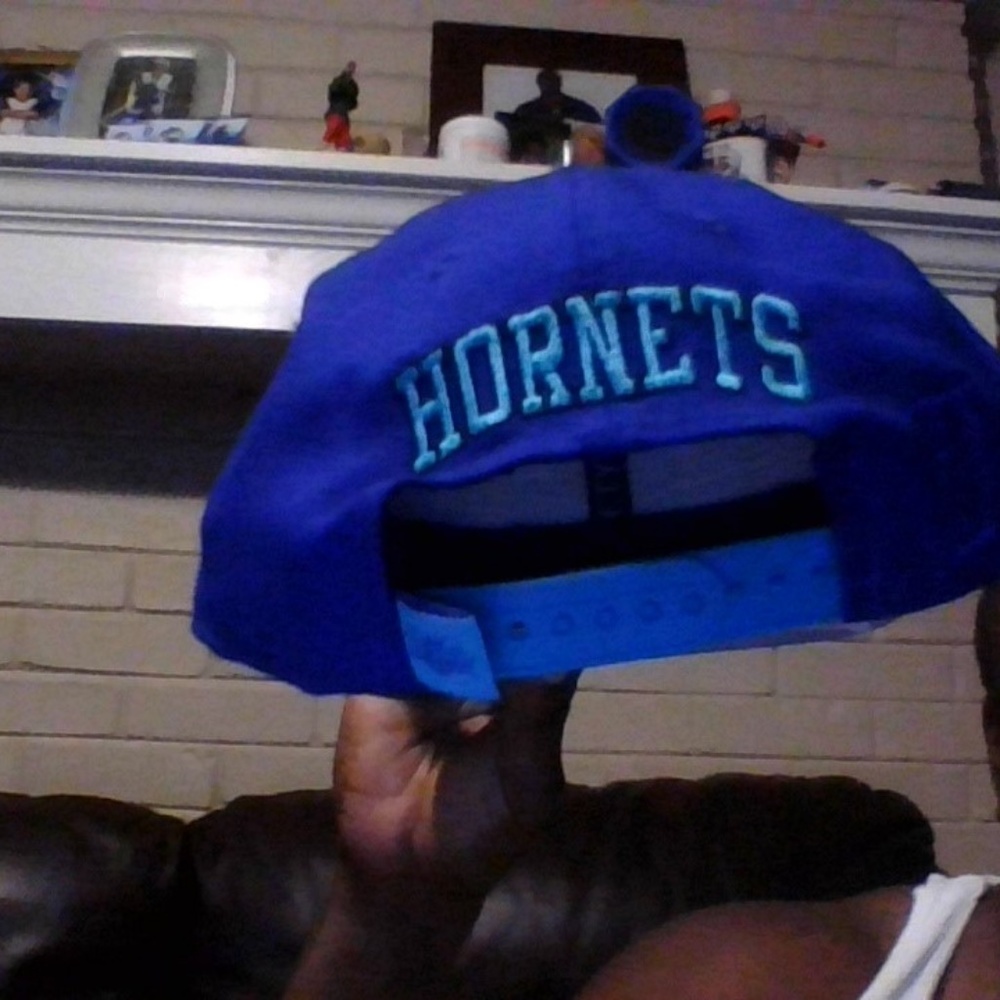NEW ERA 9FIFTY HORNETS HAT - Picture 4 of 5